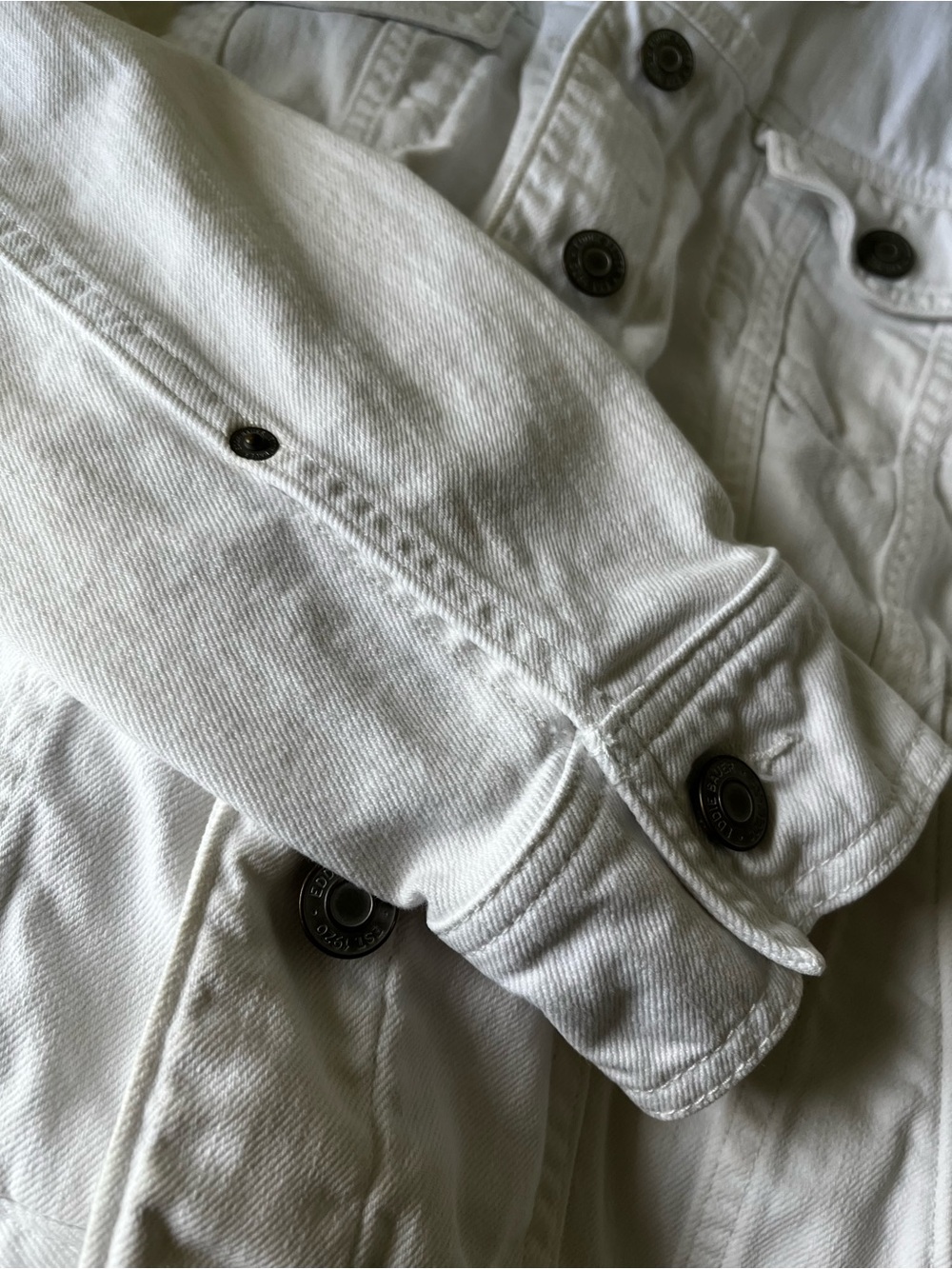 Eddie Bauer White Denim Button Jacket - Picture 7 of 10